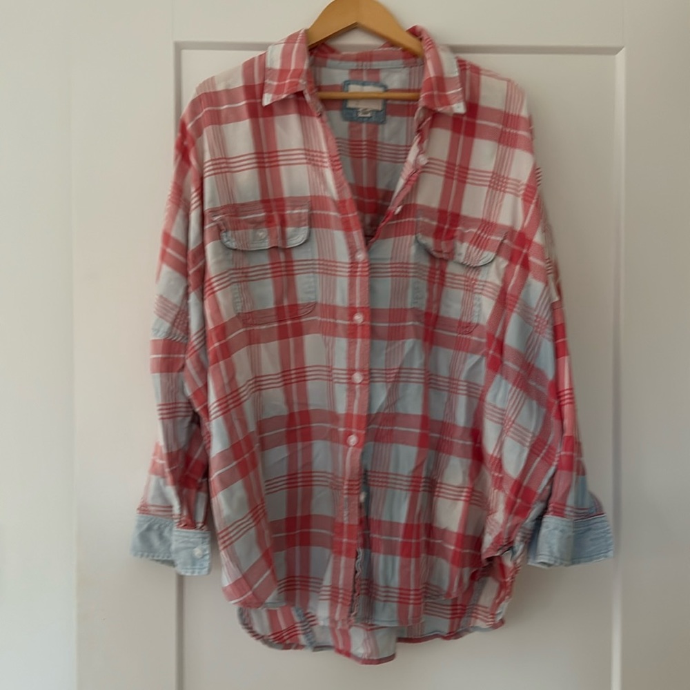 American eagle button up